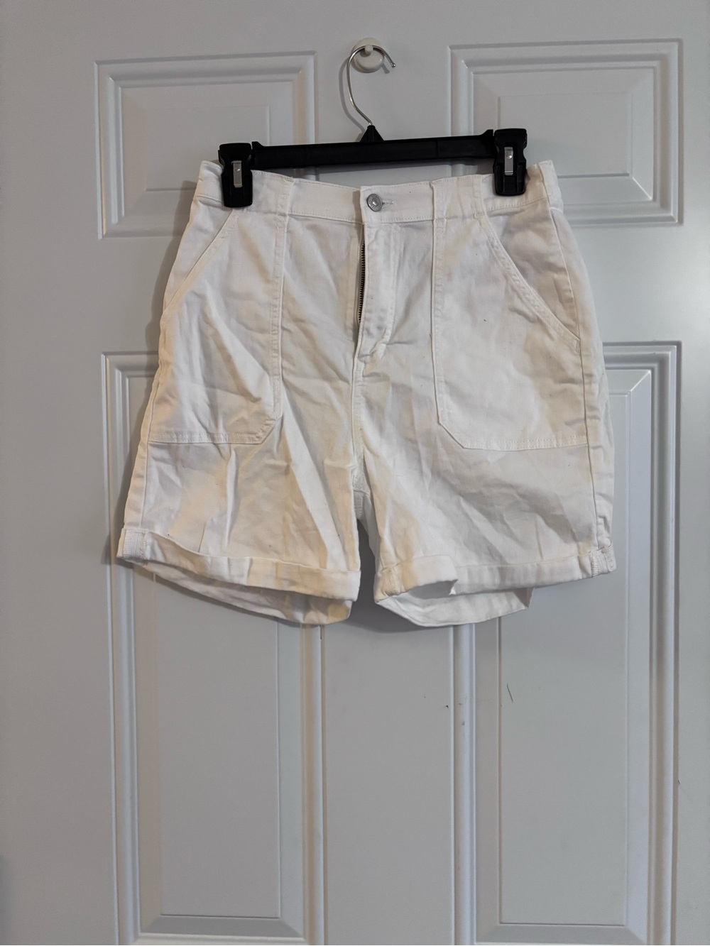 Gloria Vanderbilt White Utility Bermuda Shorts